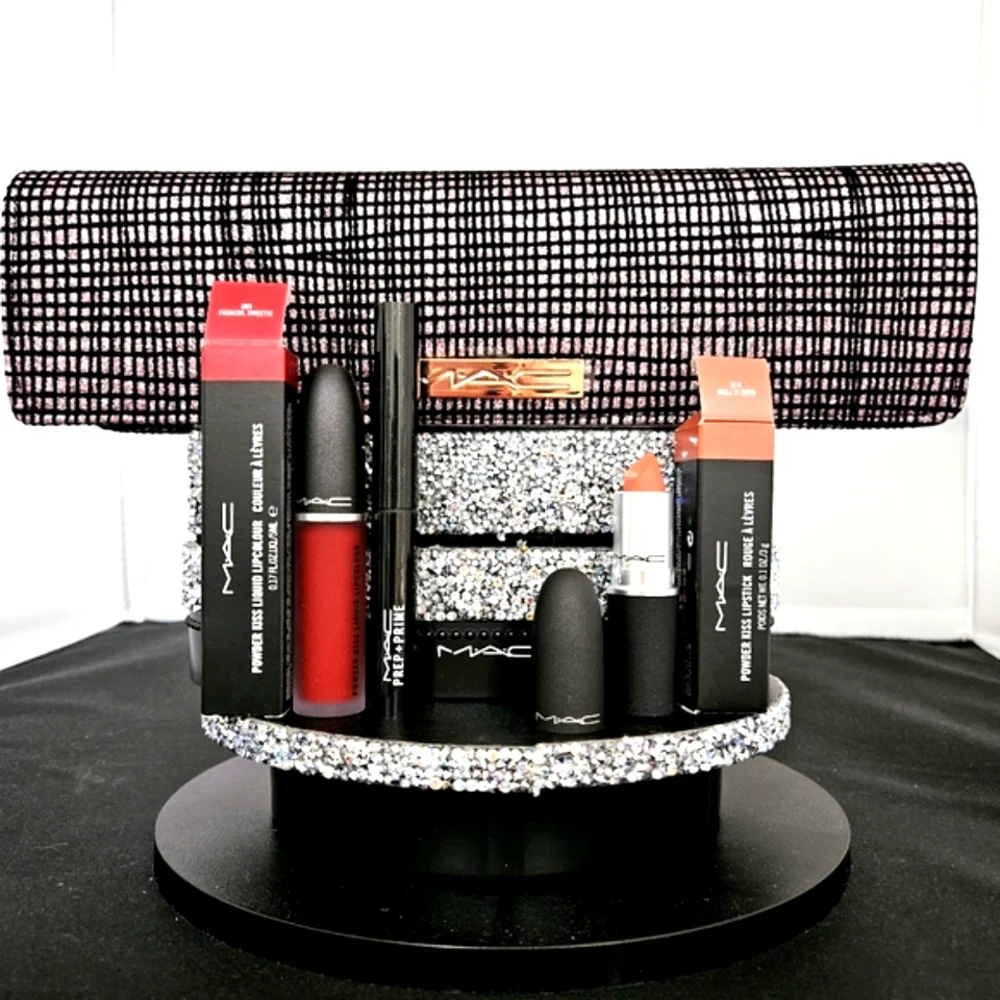 MAC 4 pc gift set! FASHION SWEETIE MULL IT OVER Lip Primer + glitter clutch NEW